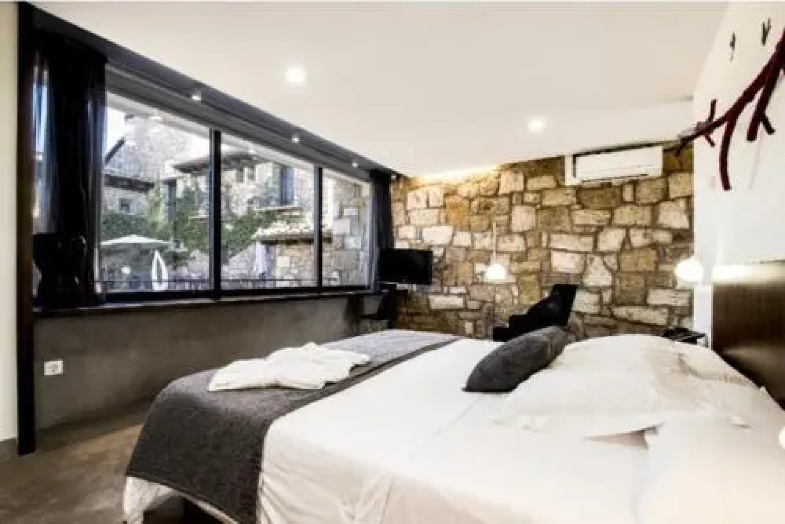 Hotel  Restaurante Masía la Torre