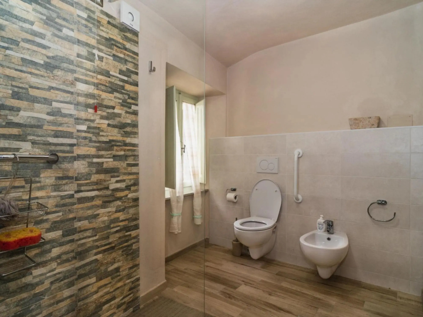 Cheerful holiday home in Poggio with private garden