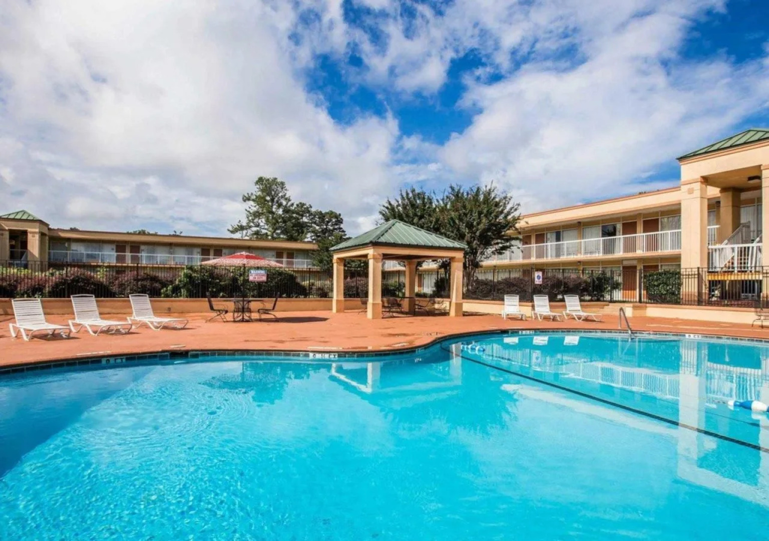 Red Roof Inn & Suites Anderson, SC