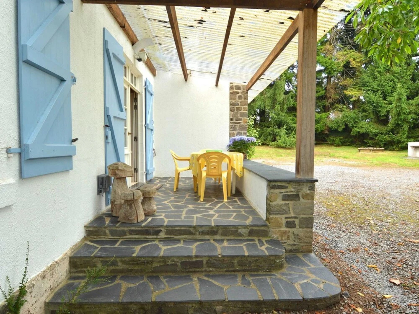 Bungalow in Monceau en Ardenne With Garden