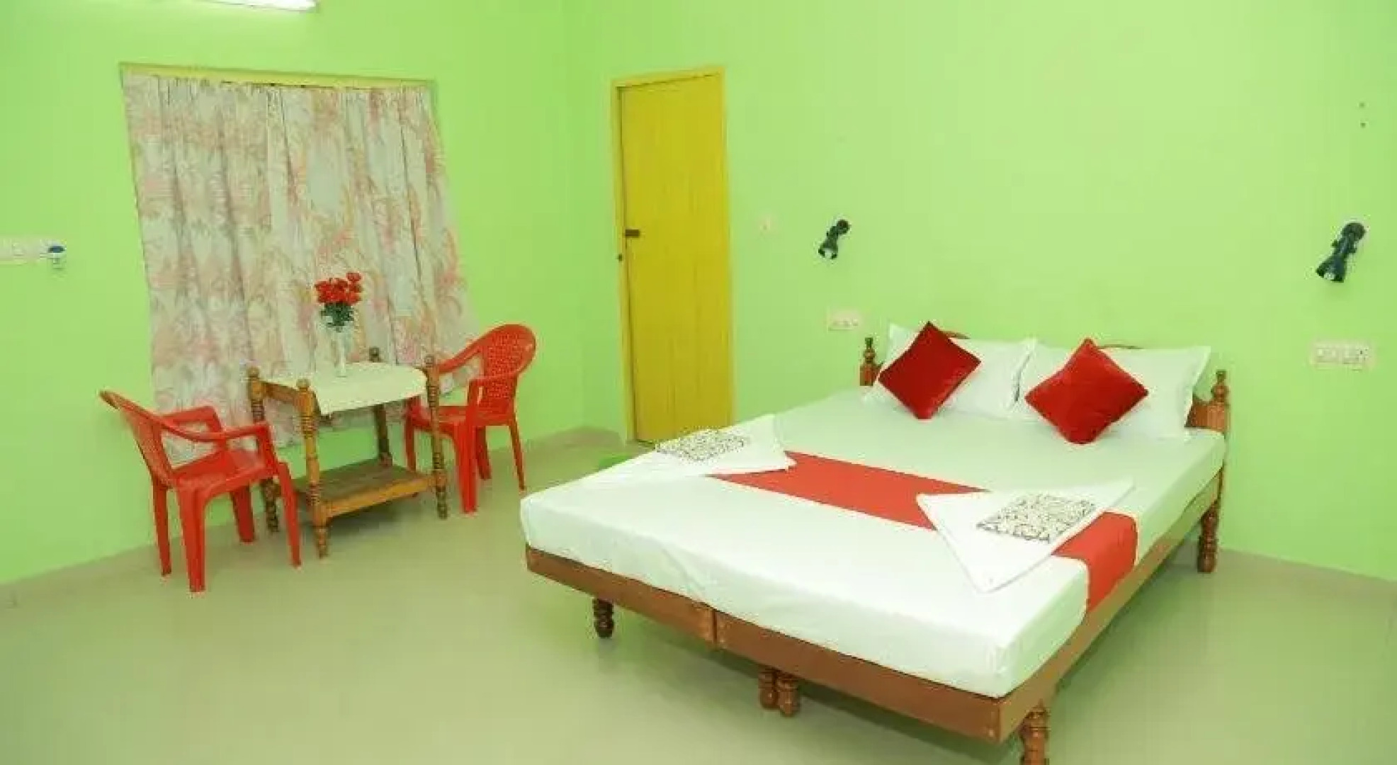 Shirleys Beach Hotel