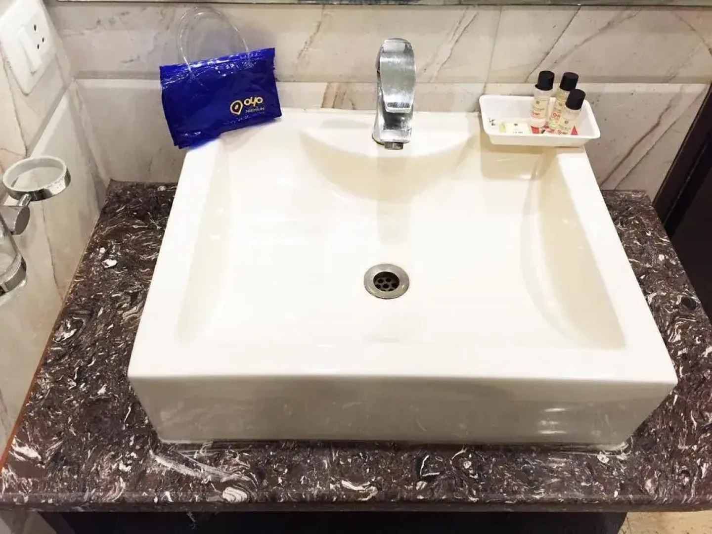 Hotel Krishnam Vrindavan