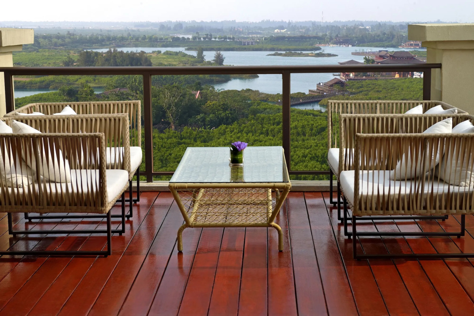 DoubleTree Resort by Hilton Hainan Chengmai