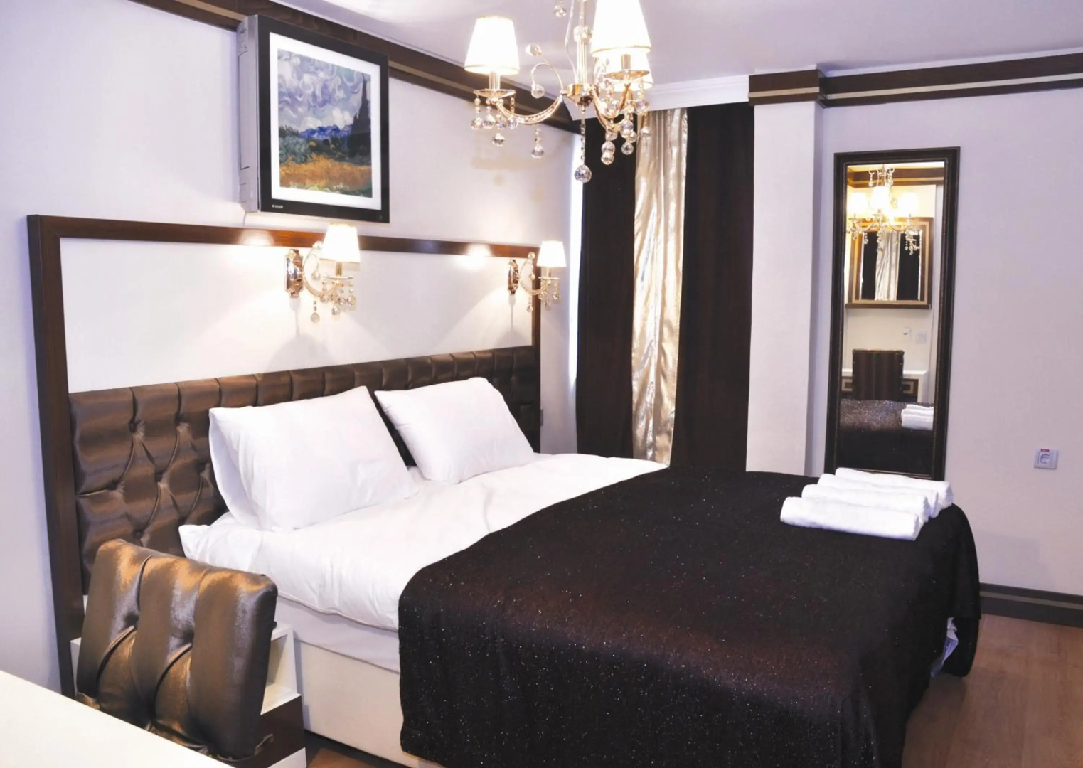Gloria Tibi Hotel