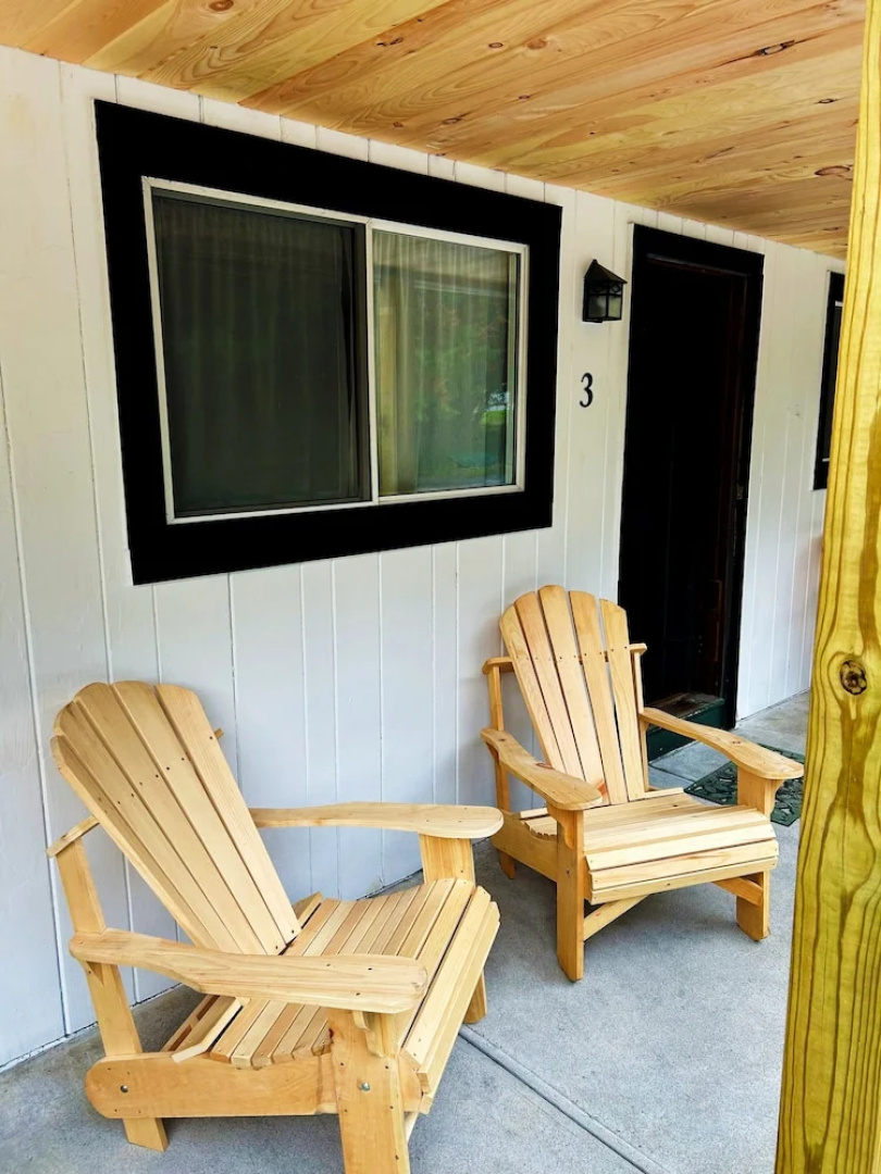 Saratoga Garden Motel