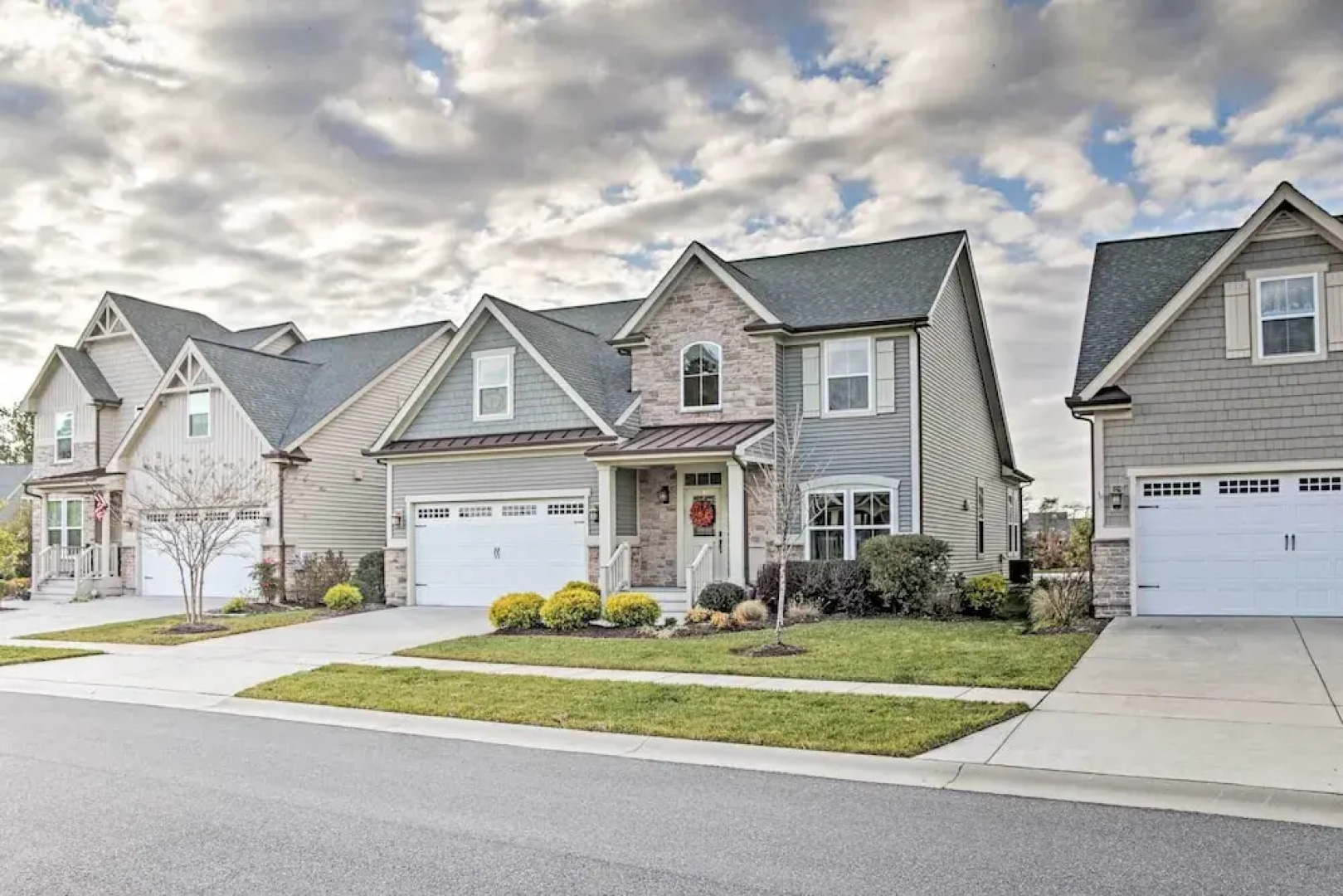 Resort Amenities & Screened Porch: Ocean View Home