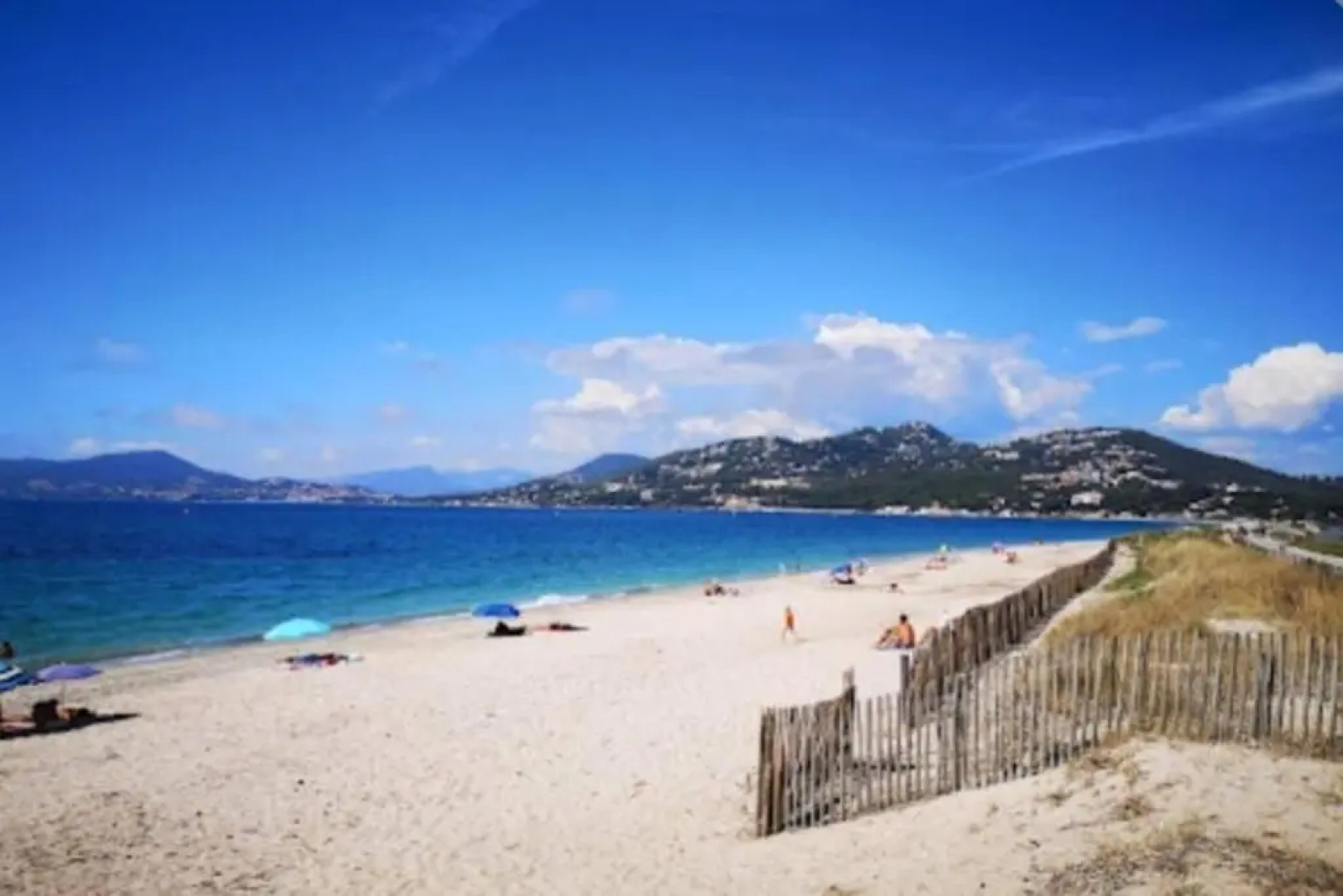 Appartement T3 agréable, proche centre et plage.