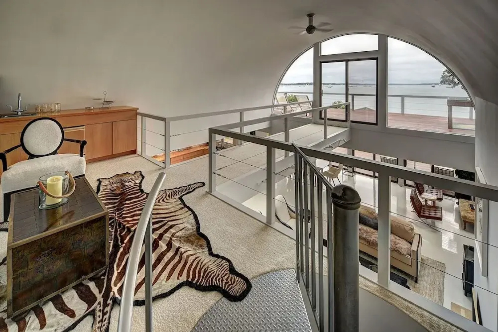 Sunset Villa by Rove Beachfront w Deck Pool