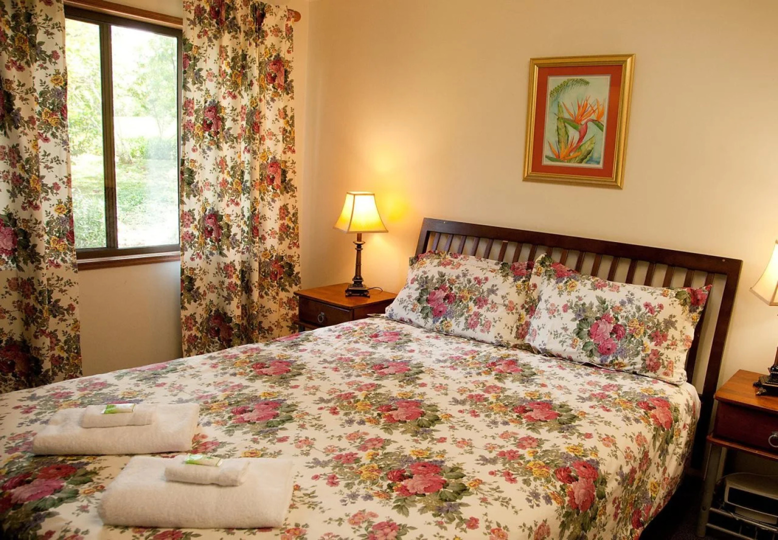 Lake Eacham Caravan Park & Self-Contained Cabins