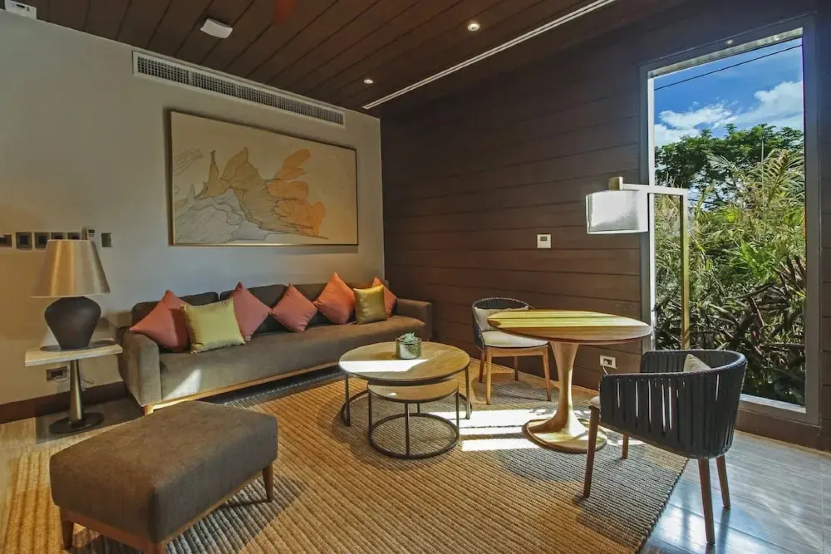 Holiday Inn Clark Field