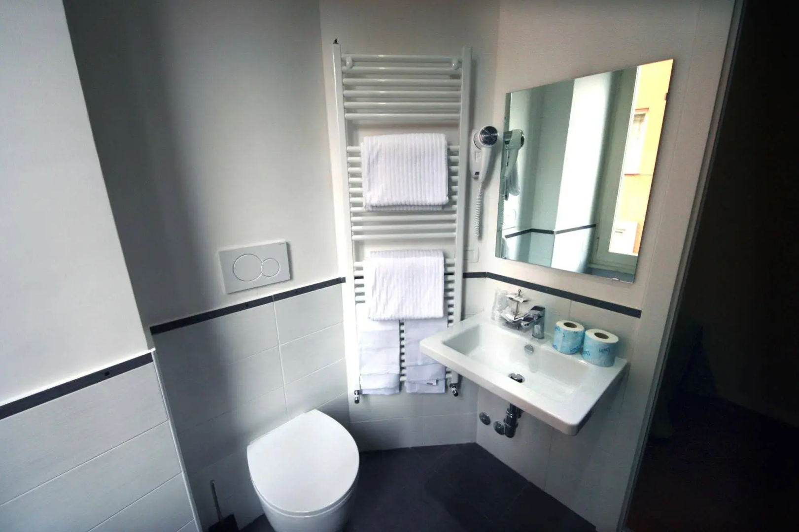 Elle Cavour Guest House