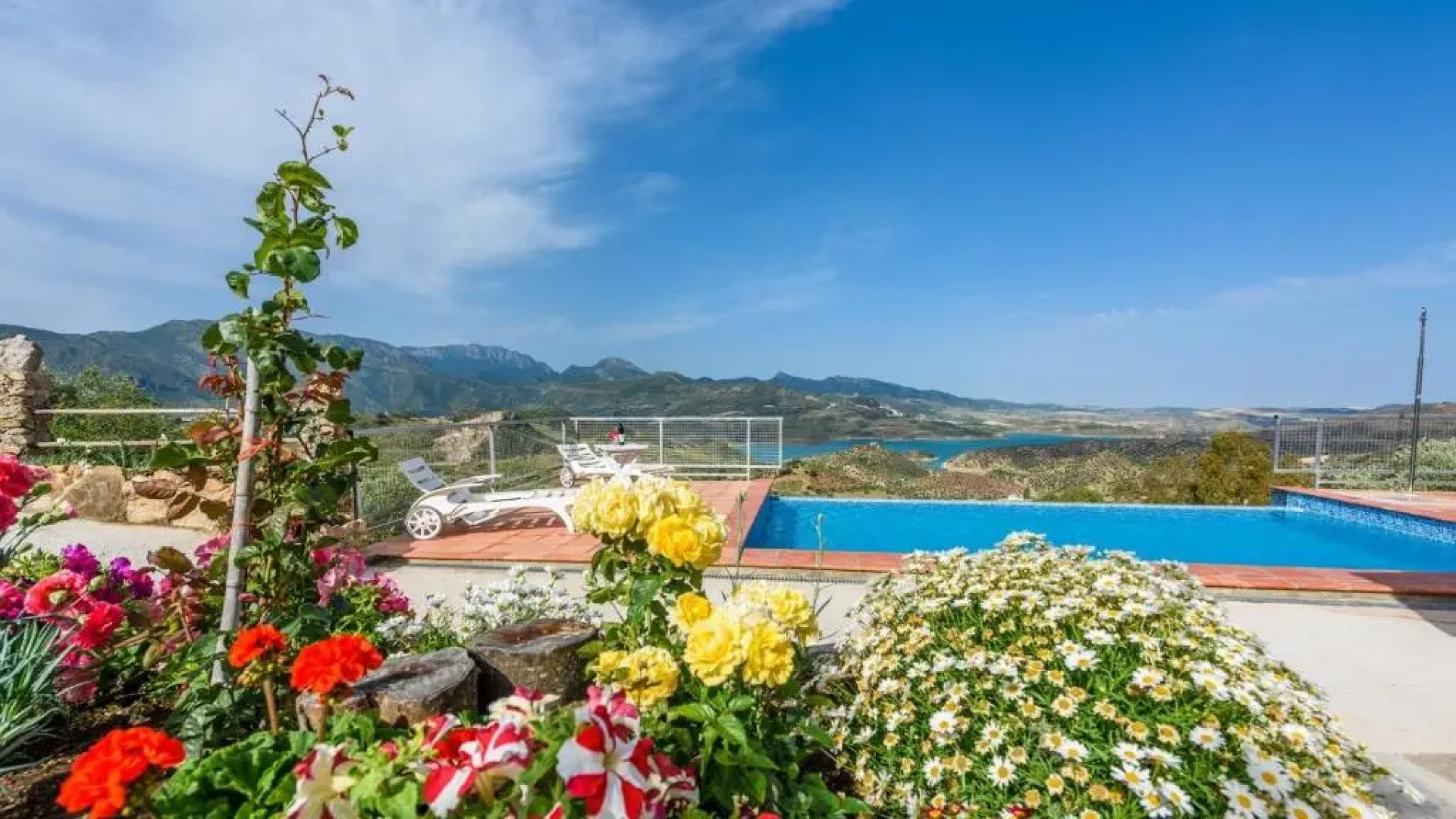 Casa La Primorosa El Gastor by Ruralidays