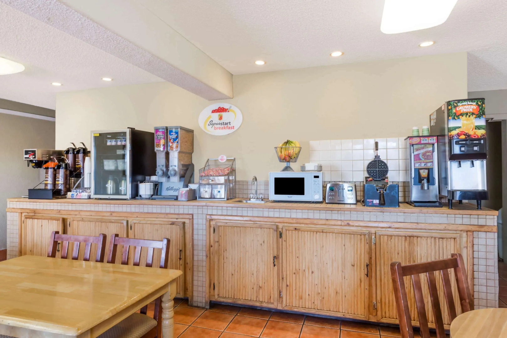 Super 8 by Wyndham Socorro