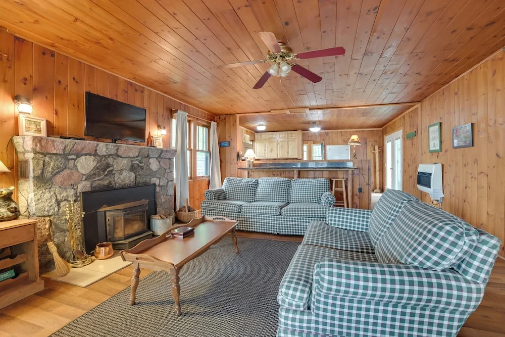 Steps to Lake: Cedarville Cabin w/ Community Perks