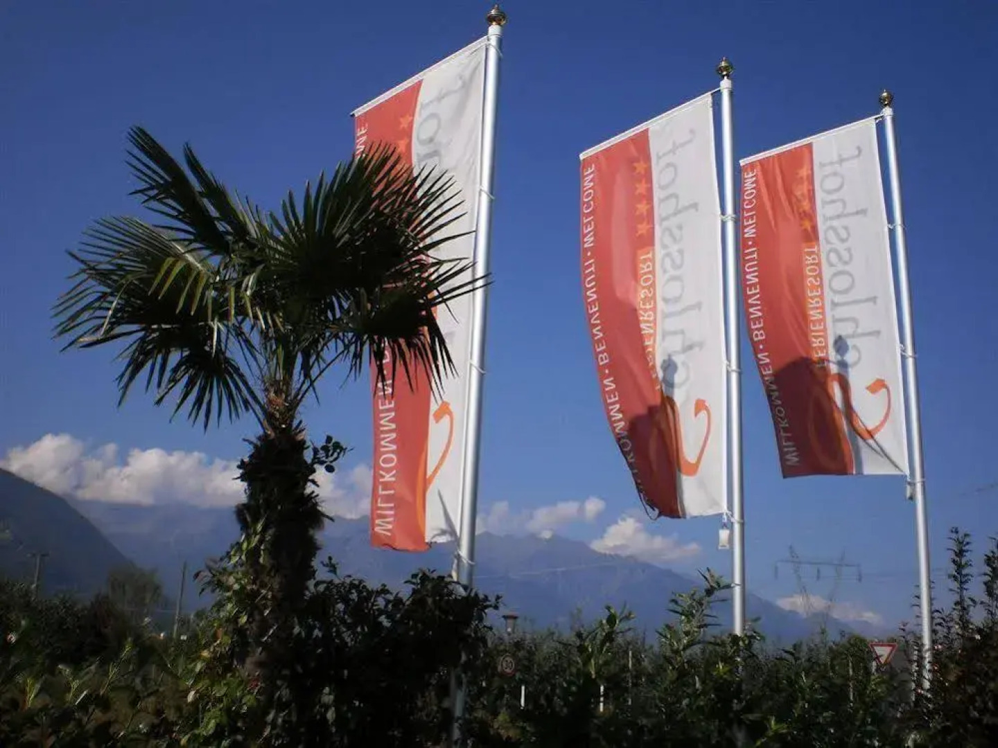 Schlosshof Charme Resort – Hotel & Camping