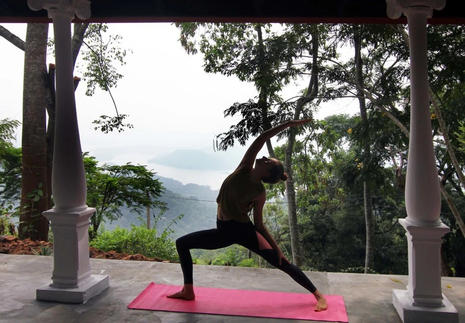 Welikande Hotel and Trekking Center