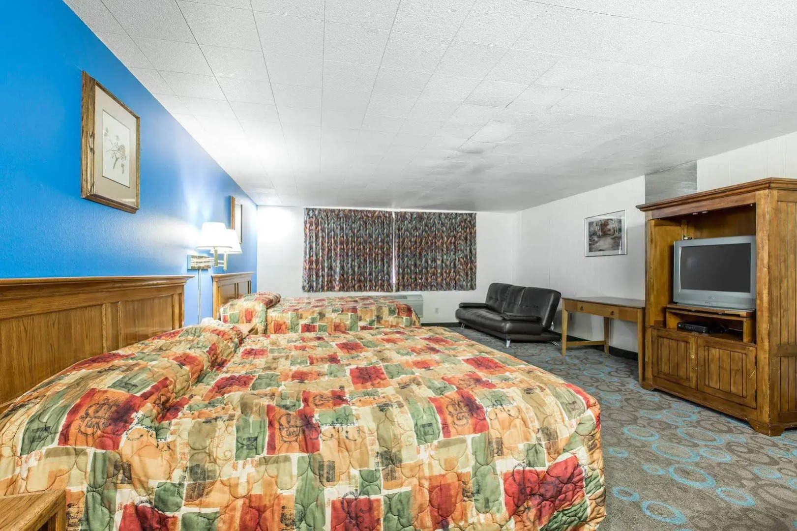 Ventura Grand Inn