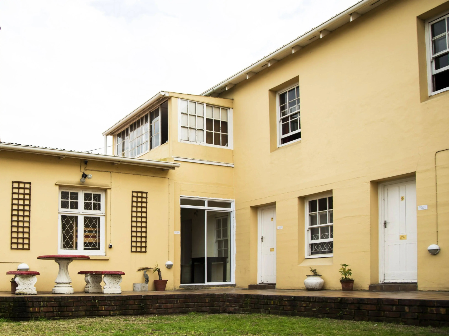 Jikeleza International Backpacker Lodge