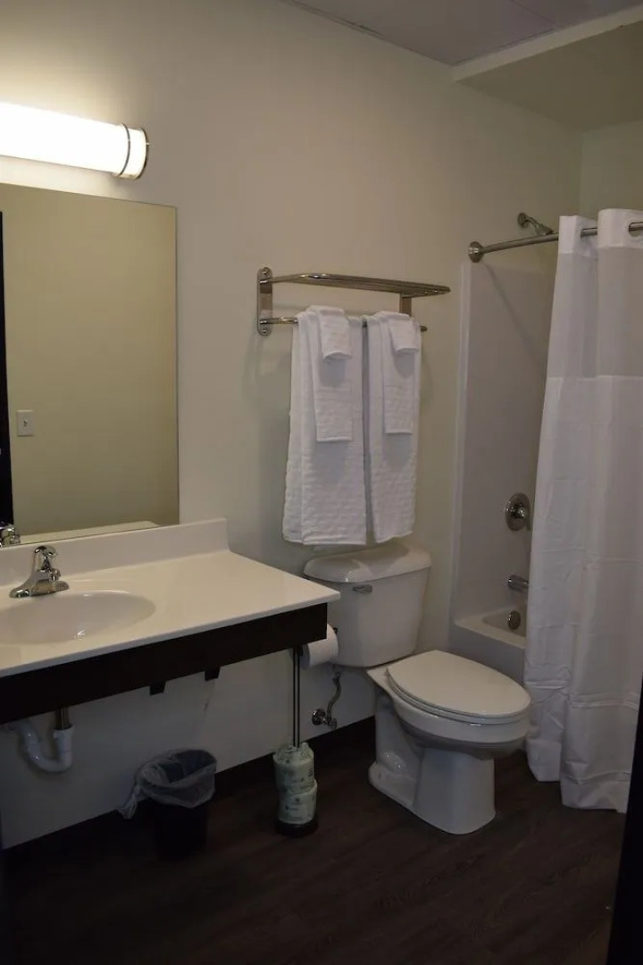 Menominee River Extended Stay Hotel