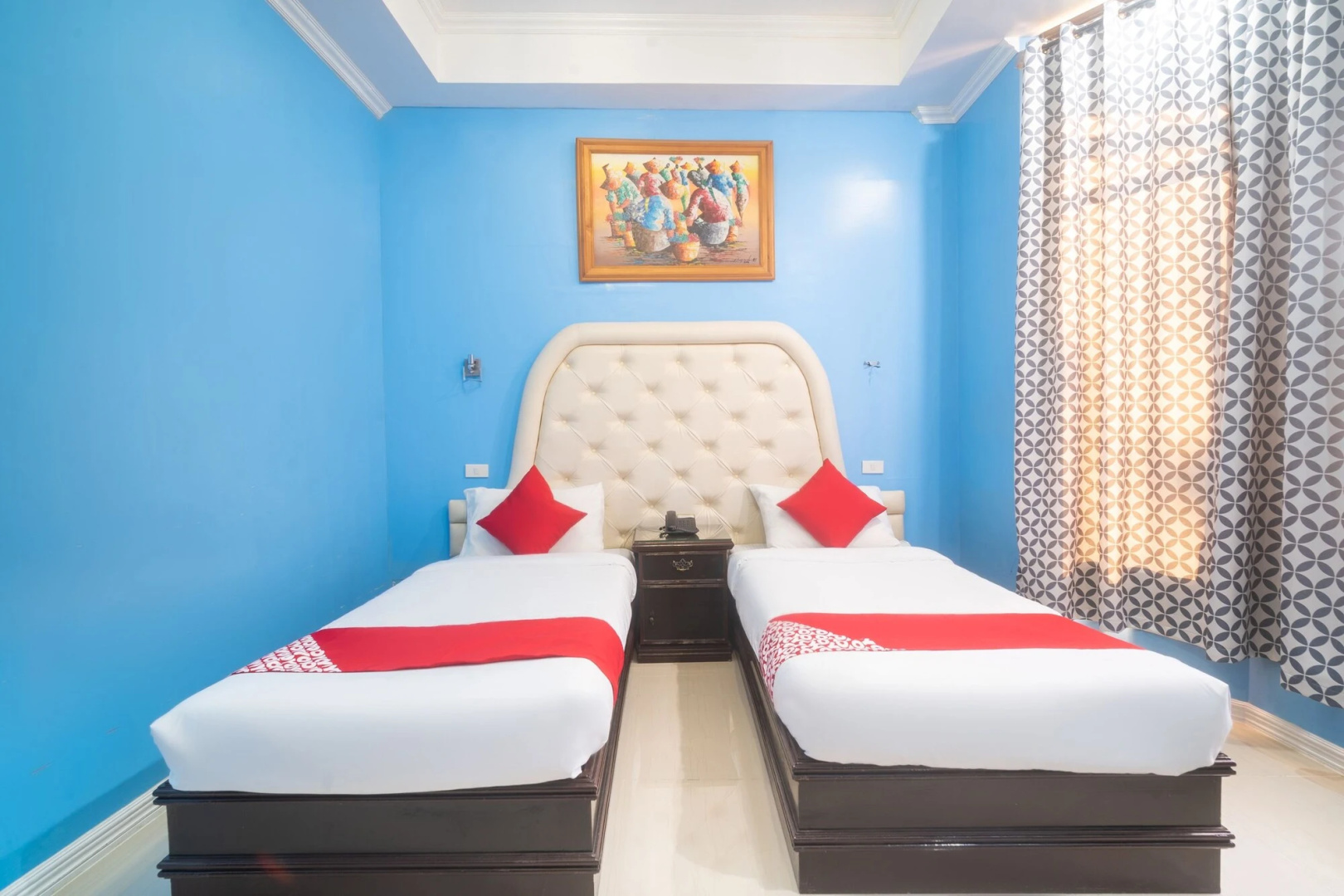 Sunny Point Hotel