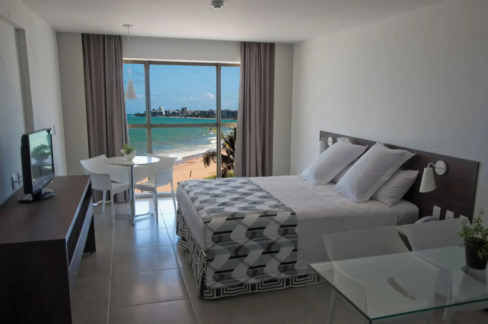 Ritz Suites Hotel