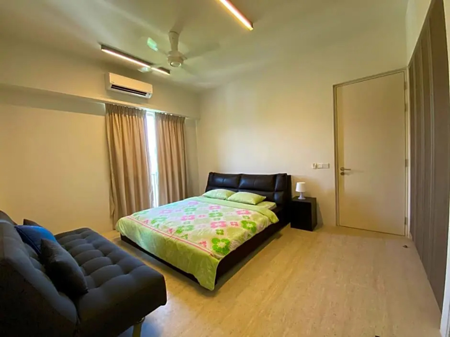 By The Sea @ Luxury Suites, Batu Ferringhi