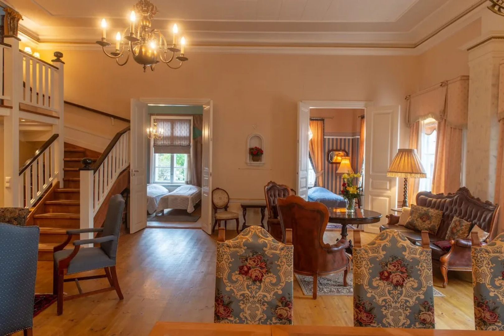 Wanha Kartano - Old Mansion