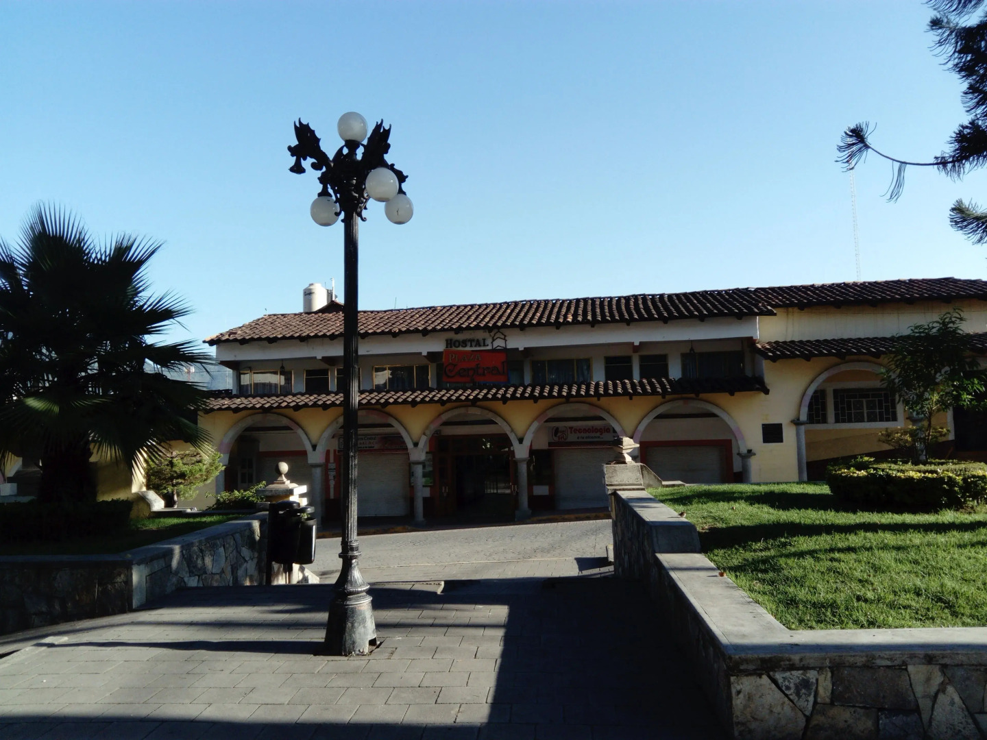 Hostal Plaza Central