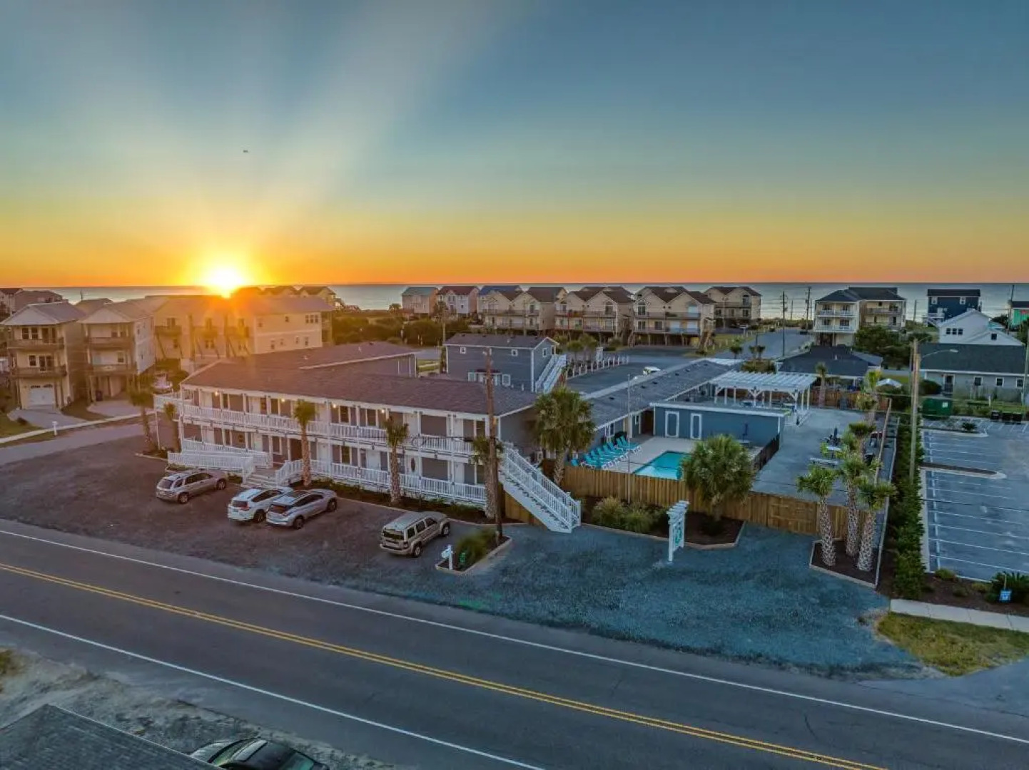 Loggerhead Inn & Suites