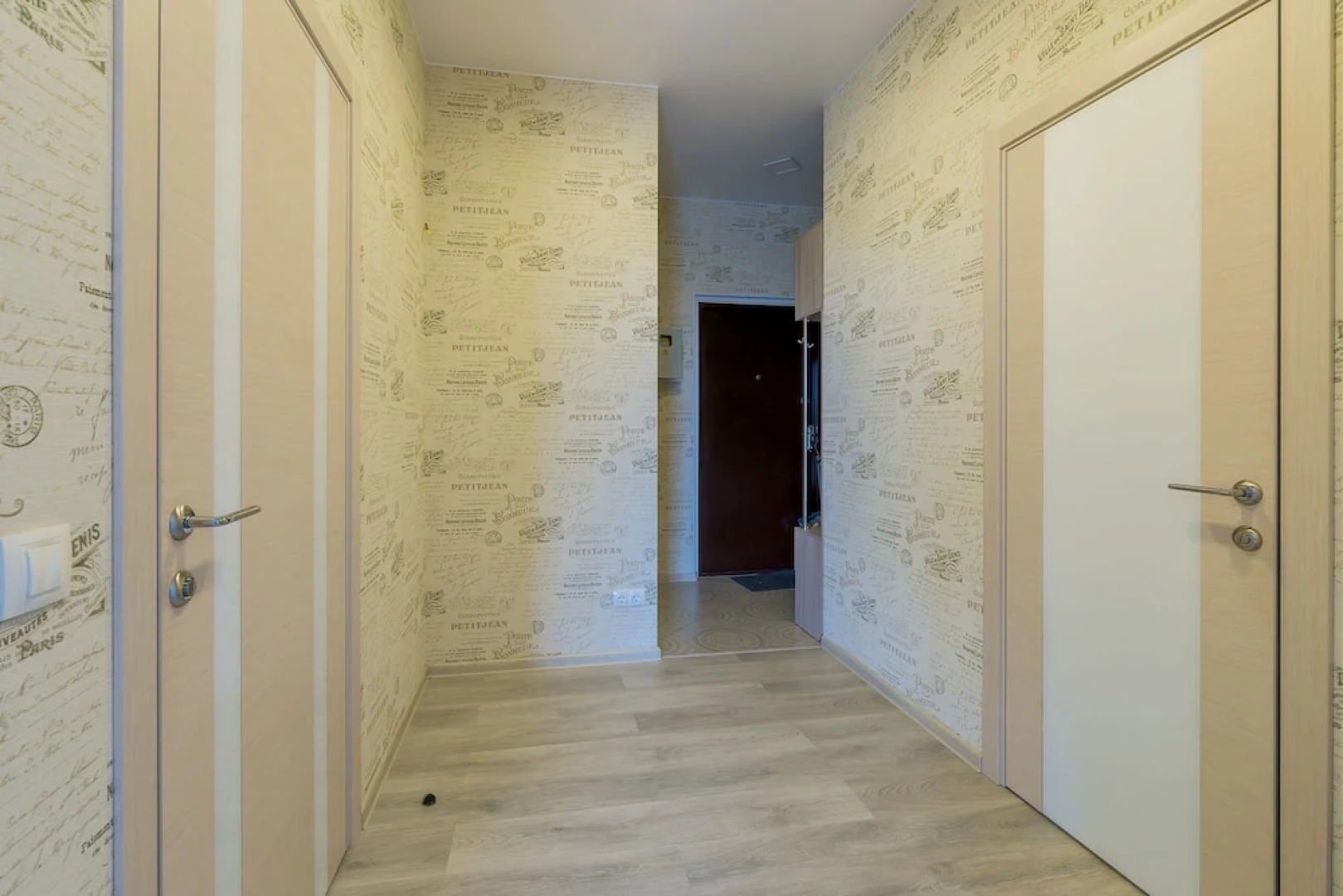 Апартаменты с видом на Ленинский проспект