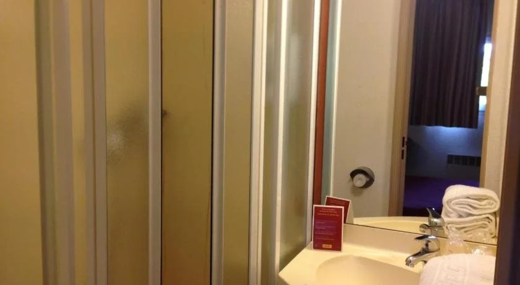 Hôtel & Résidence Sarcelles