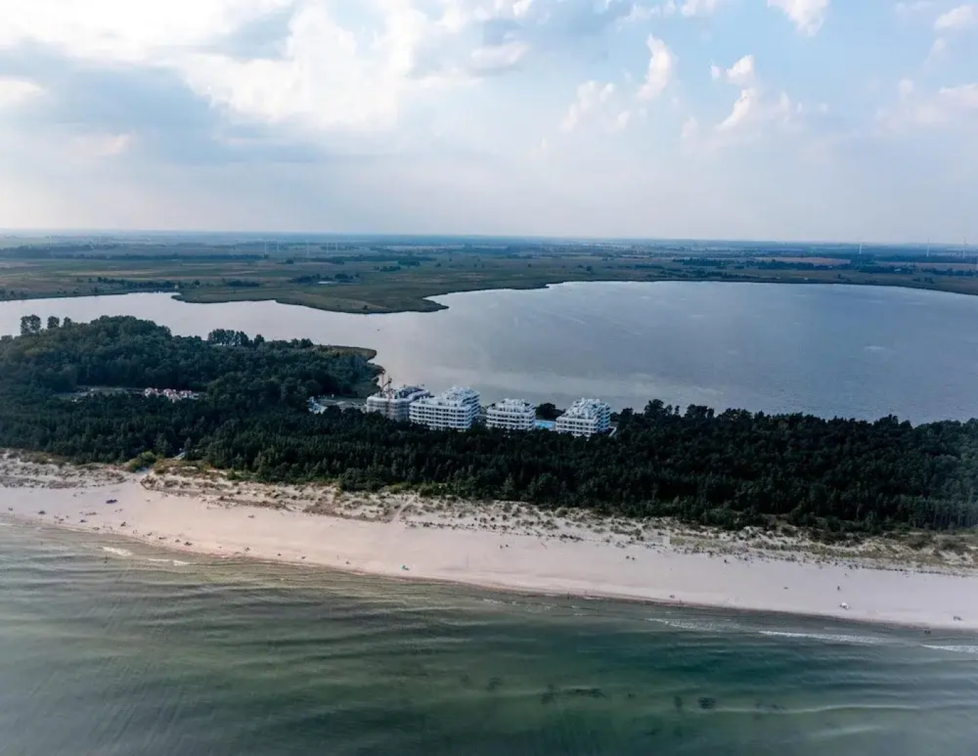 Apartment in Rogowo Near Beach and Lake