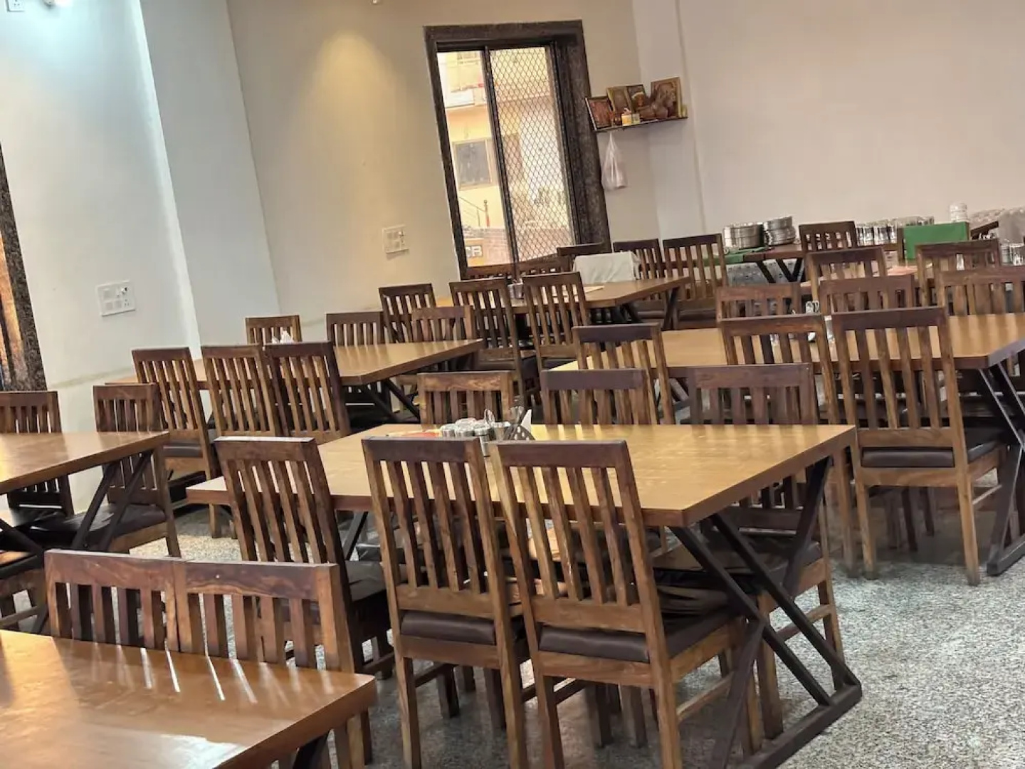 Hotel Ishwar Palace