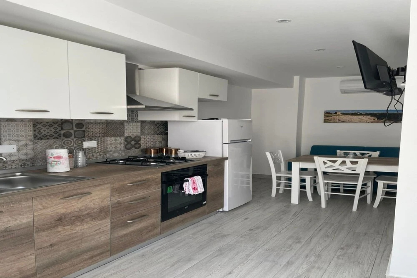 Ambra Apartment On Sea Shore