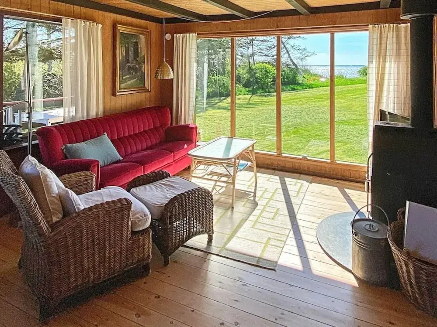 Seaside Holiday Home with Terrace near Limfjord