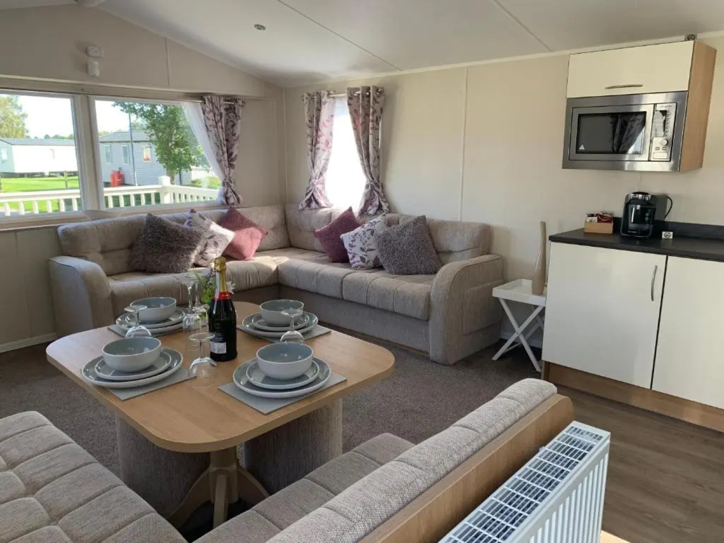 Modern, Spacious 2 bedroom caravan - Thorpe Park Haven, Cleethorpes