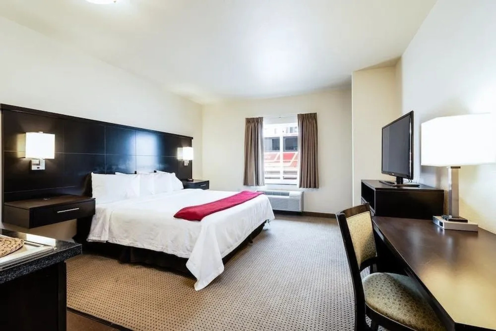 Black Gold Suites Stanley