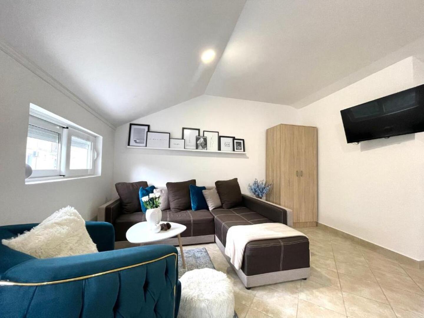 Apartments Pribilovic