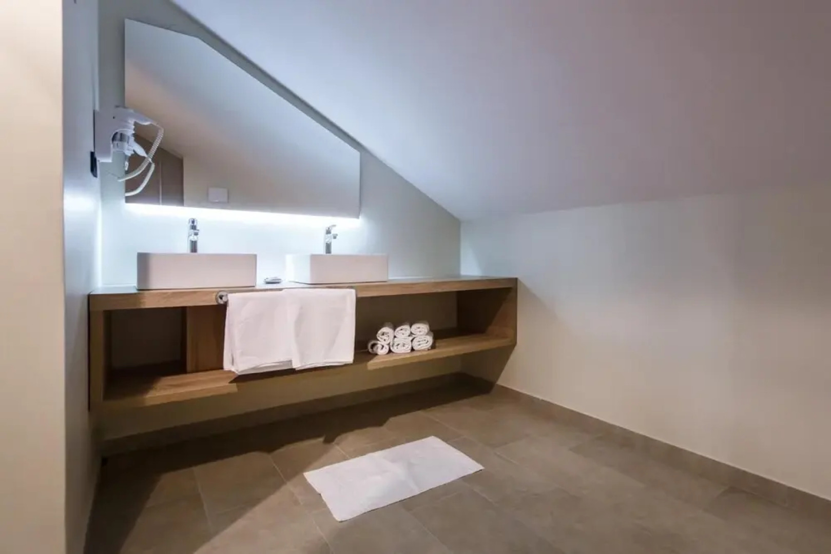 Luxury Suites Bellevue