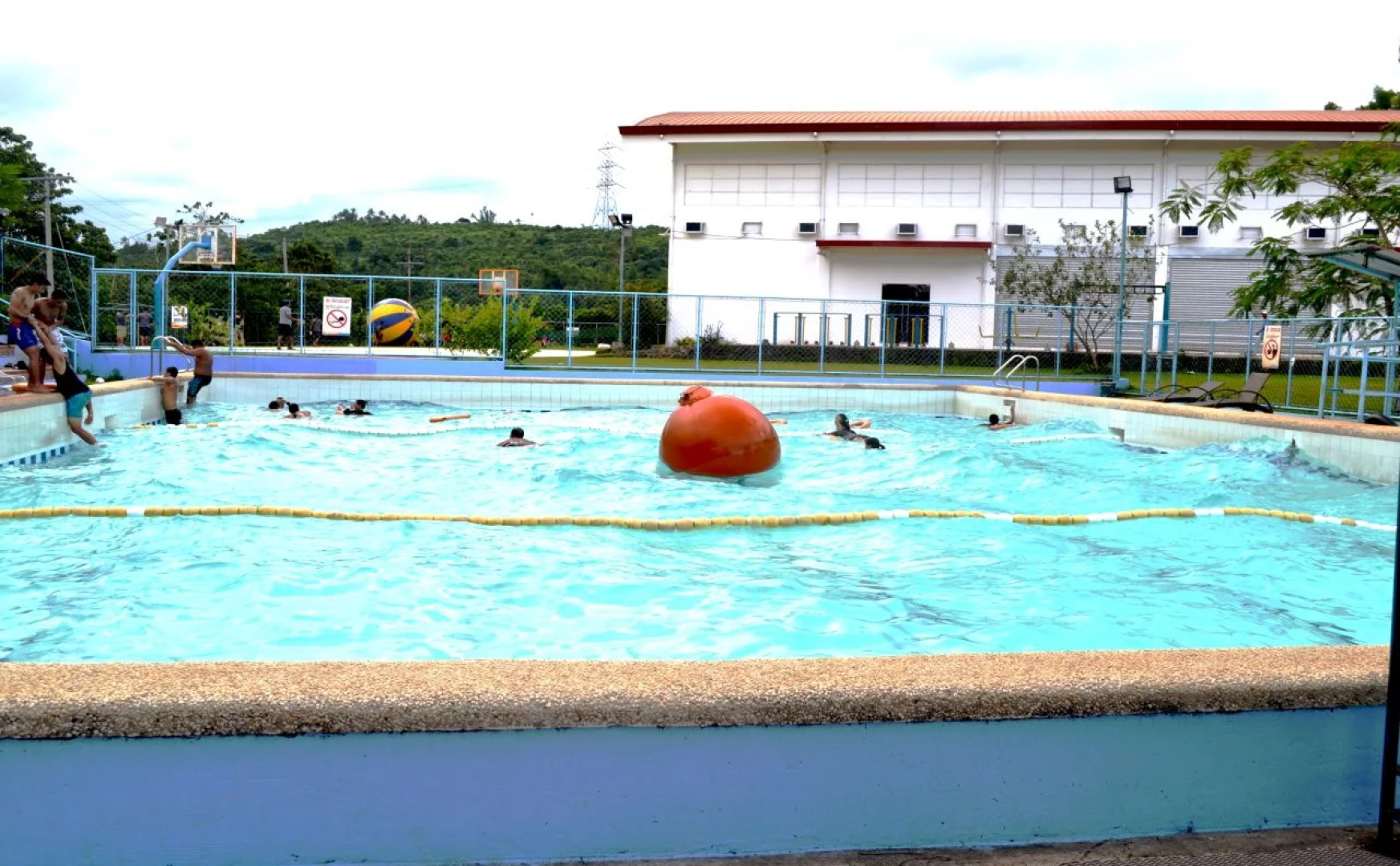 Caliraya Resort Club