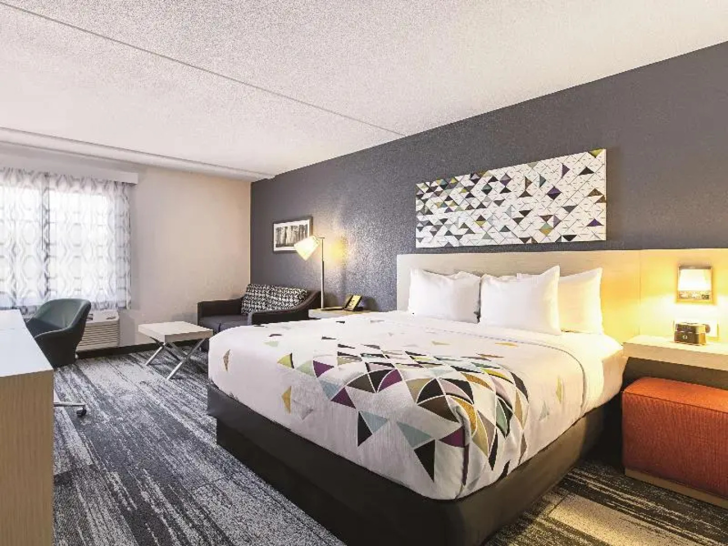 La Quinta Inn Suites White Plains Elmsford