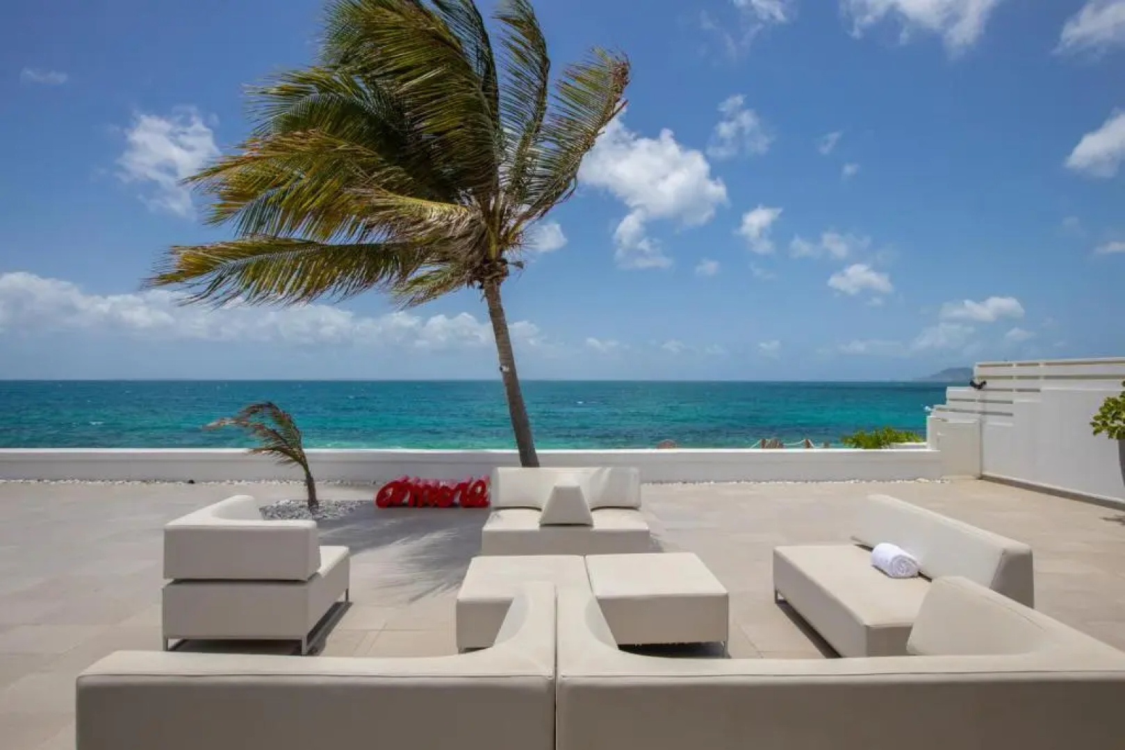 5 BR Luxe Oceanfront Escape for Groups Families Chef Service inkl