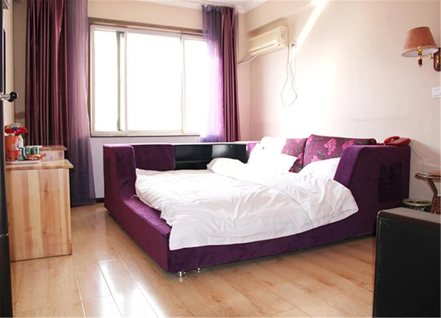 Chengde Xinhe 521 Theme Hotel