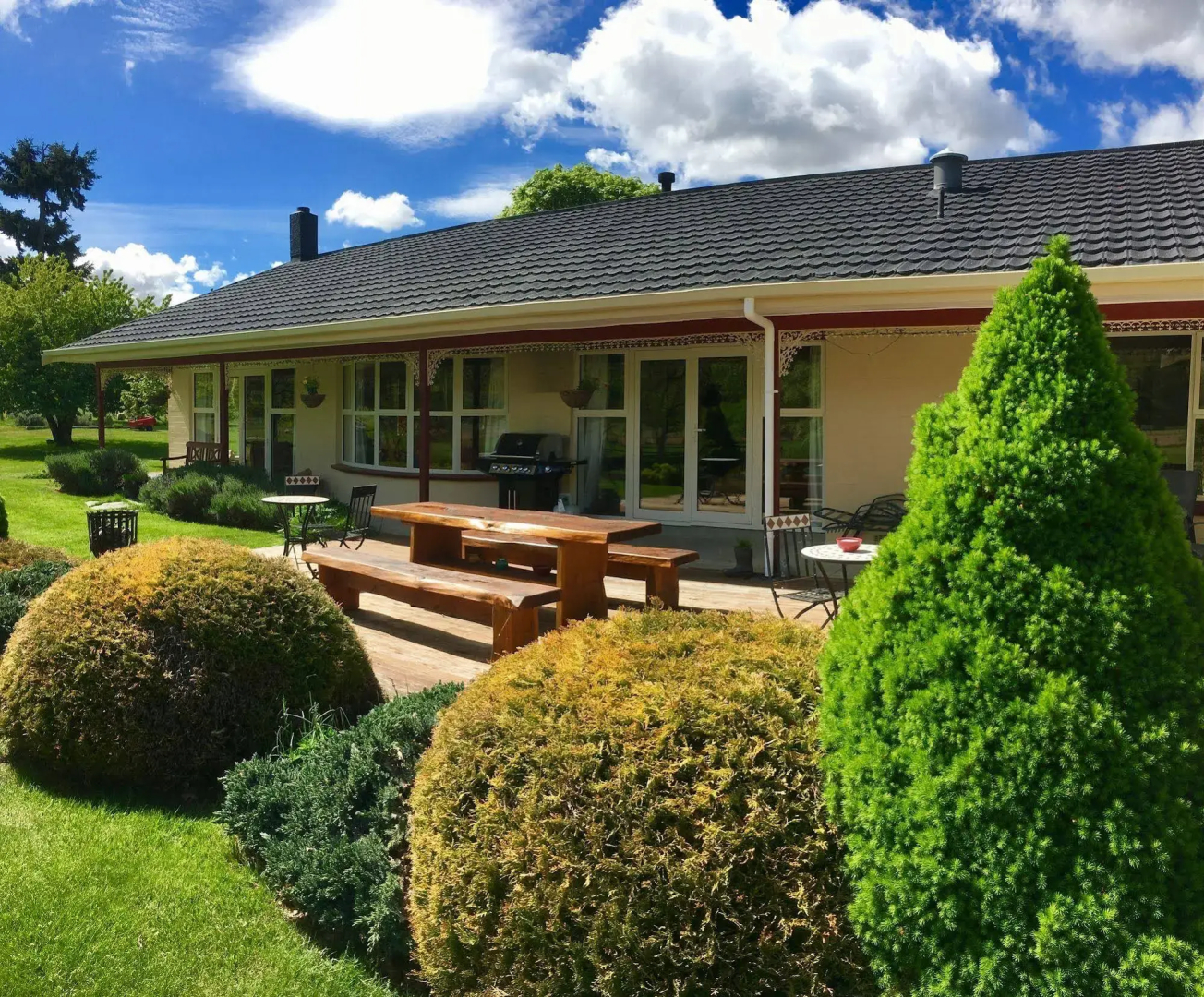 Castle Hill Lodge Bed and Breakfast