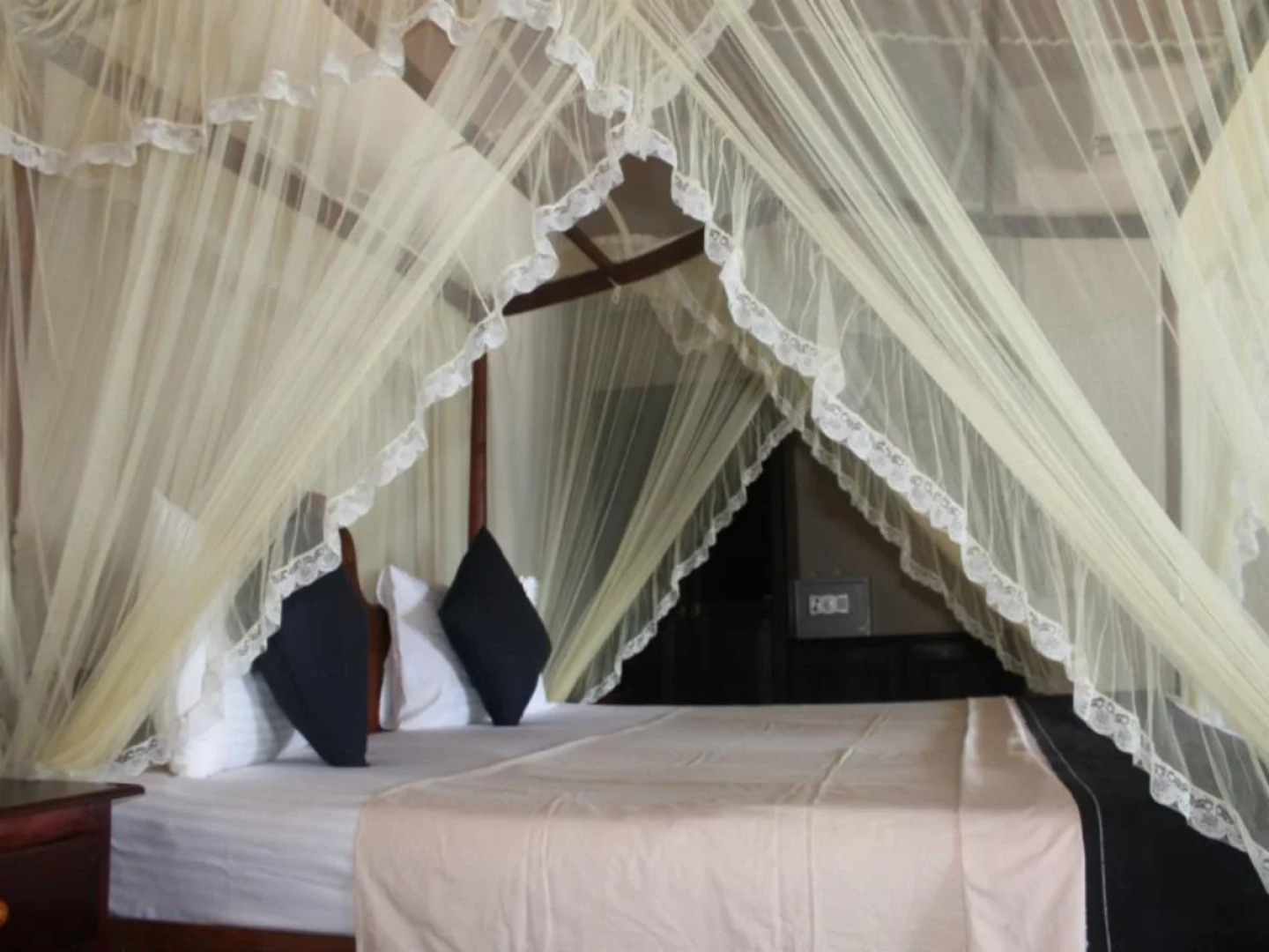 Paradise Beach Club Mirissa