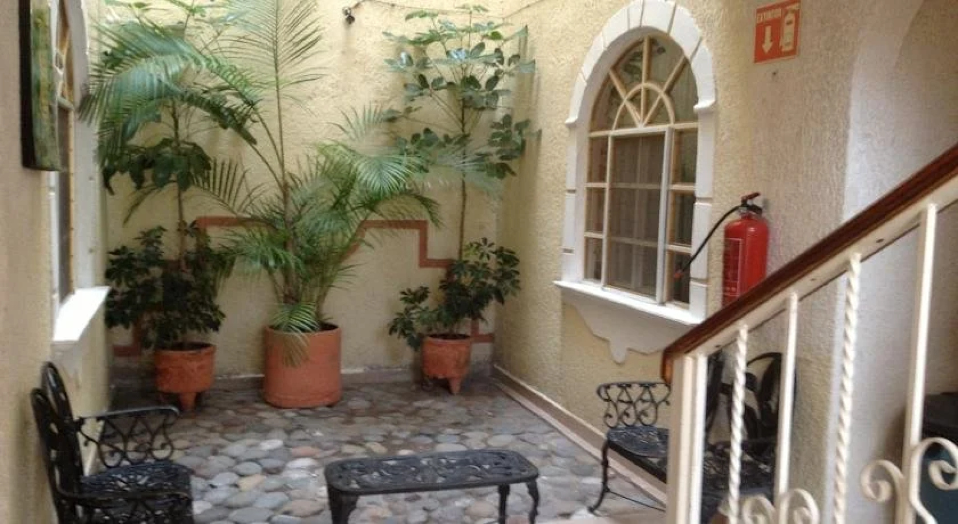 Hotel Casa Blanca