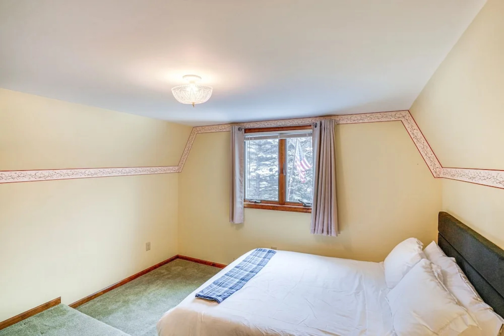 Bennington Home w/ Deck ~ 5 Mi to Bald Mountain!