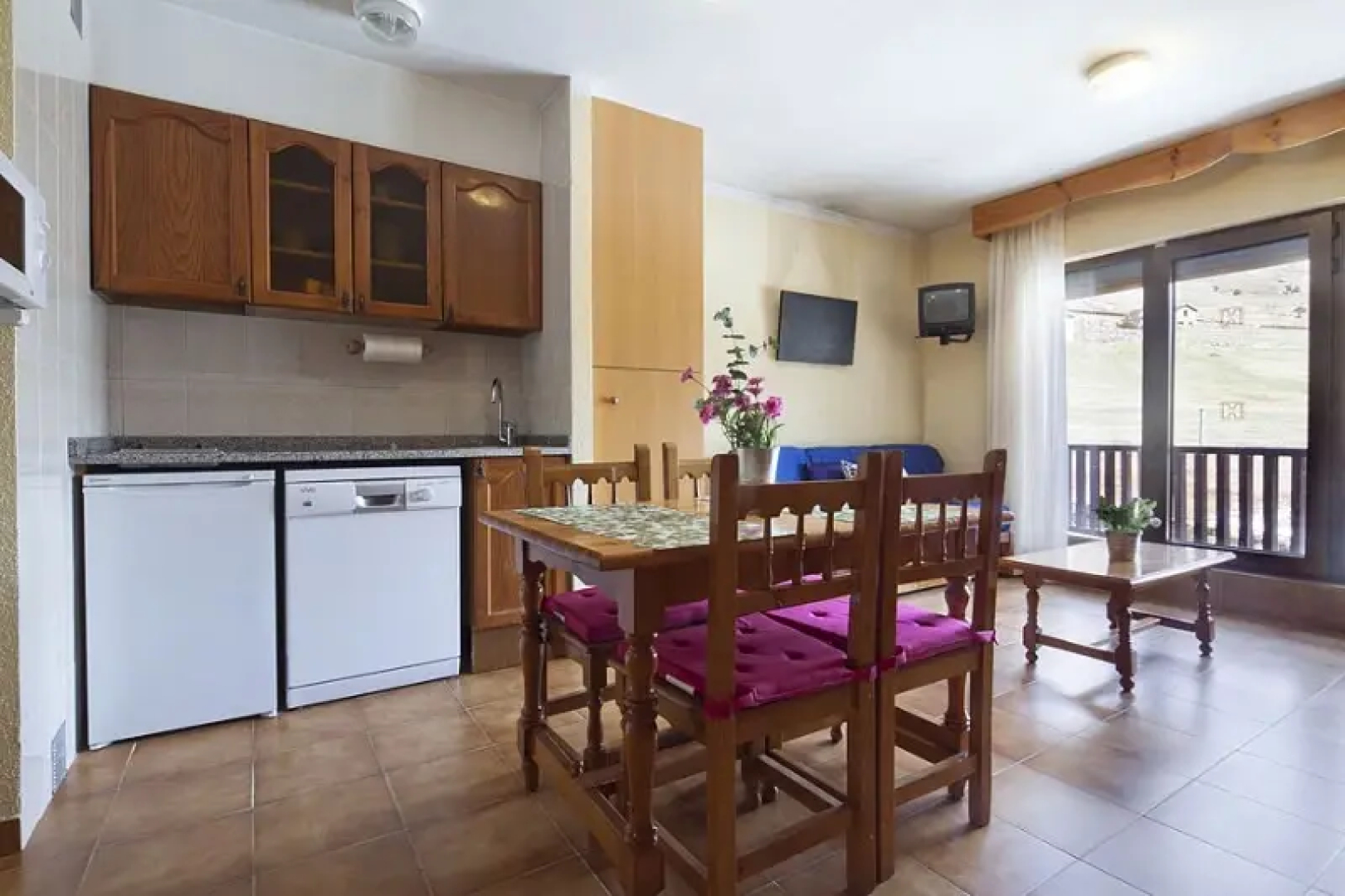 Apartamentos Deu Sol by Habitat