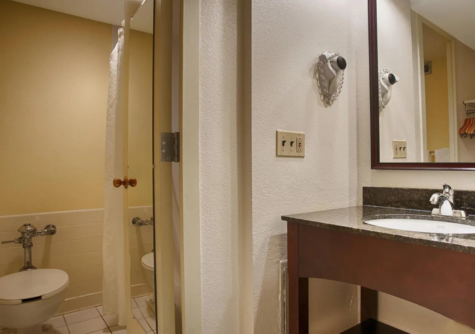 Old Colony Inn Alexandria