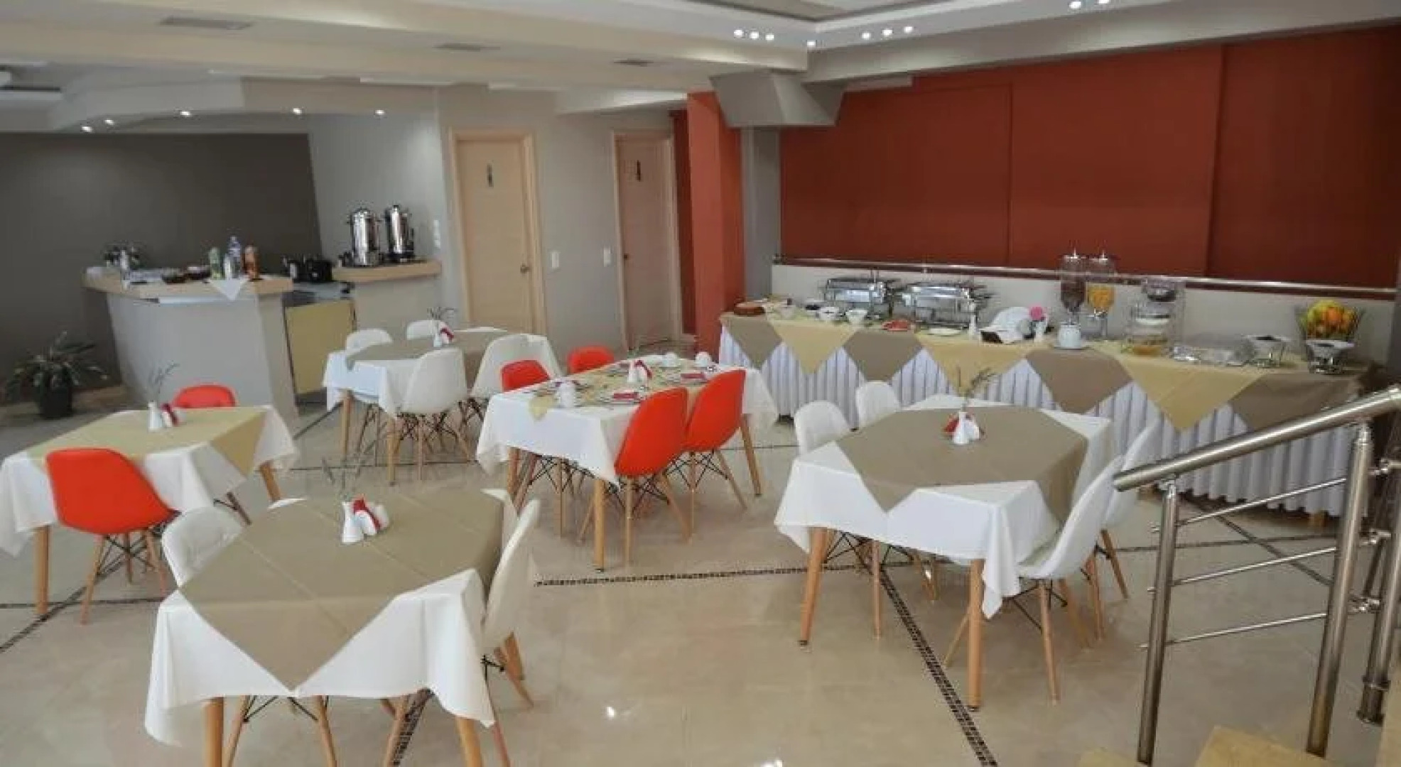 Sun & Sea Luxury Hotel